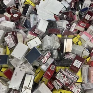 Coffret Cadeau <span class=keywords><strong>de</strong></span> Mini Parfums en Gros 5ml 10ml Format Voyage Longue Durée Parfum Floral Boisé 2026 Nouveau EDP Portable Marque Privée - Product Image 2