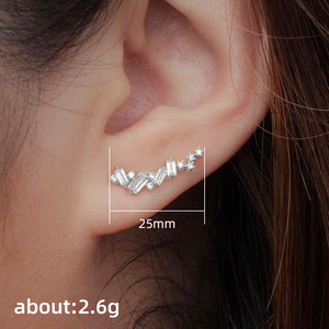 Orecchini a Perno con Zirconi Scintillanti, Stile Coreano Minimalista ed Elegante, Gioielli da Donna alla Moda per Uso Quotidiano, Regalo Chic - Product Image 3