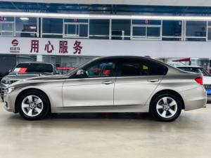 <span class=keywords><strong>Vendita</strong></span> all'Ingrosso di <span class=keywords><strong>Auto</strong></span> Usate, Veicoli di Seconda Mano, BM-W X1 118i 2013 Automatica con Interni in Pelle Scura, Guida a Sinistra - Product Image 3