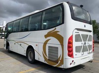 Autocar de luxe Sunlong à conduite à droite, moteur diesel, conforme à la norme d'émission Euro 3, autocar de passagers Sunlong, 32 places