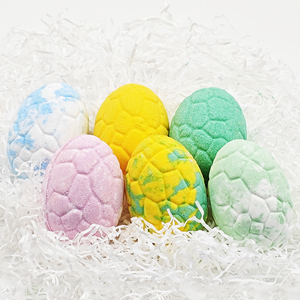 ชุดของขวัญน้ำมันหอมระเหยออร์แกนิกจากซัพพลายเออร์ พร้อมฟองสบู่รูปไข่ไดโนเสาร์ ของเล่นเซอร์ไพรส์ในตัว และบาธบอมบ์สำหรับเด็ก - Product Image 3