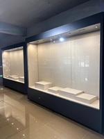Konter Pajangan Antik Modern Minimalis Elegan dengan Pencahayaan LED Desain Tahan Lama untuk Museum & Galeri Kelas Atas