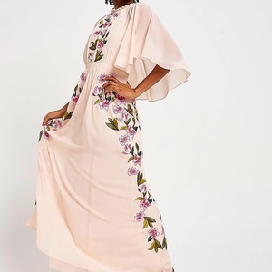 Vestido Largo Maxi Bohemio Ecológico Tejido a Mano para Mujer, con Cuello en V y Bordado Floral, Estilo Casual, Fabricantes OEM - Product Image 2