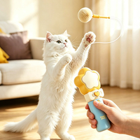 Jouet Électrique Interactif pour Chat : Canne à Pêche Lanceur de Balle Récupérable – Idéal pour l'Entraînement et le Divertissement de Votre Animal de Compagnie