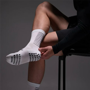 <span class=keywords><strong>Calcetines</strong></span> deportivos de compresión con diseño de logotipo personalizado, <span class=keywords><strong>Calcetines</strong></span> <span class=keywords><strong>antideslizantes</strong></span> para fútbol, <span class=keywords><strong>calcetines</strong></span> deportivos <span class=keywords><strong>antideslizantes</strong></span> para fútbol - Product Image 3