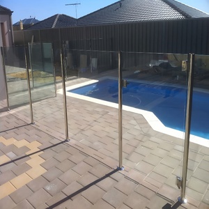 Rampe <span class=keywords><strong>de</strong></span> balcon en acier inoxydable ZD Glass avec <span class=keywords><strong>main</strong></span> <span class=keywords><strong>courante</strong></span> au sol moderne, garantie <span class=keywords><strong>de</strong></span> 5 ans, installation facile pour une utilisation intérieure/extérieure - Product Image 4