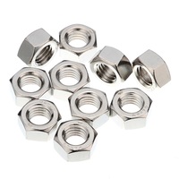 Dirancang untuk Plastik Termoplastik, Batang Ulir dengan Insert Mur Kuningan dan Kepala Stud Berknurling Berlian