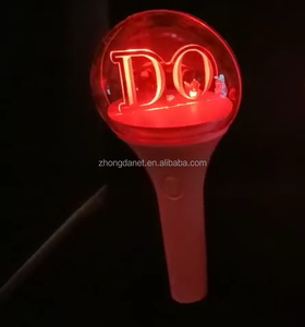 Bâton lumineux personnalisé pour concert et événement Bâton lumineux en acrylique en forme de boule ronde OEM Bâton lumineux en acrylique pour l'encourager - Product Image 3