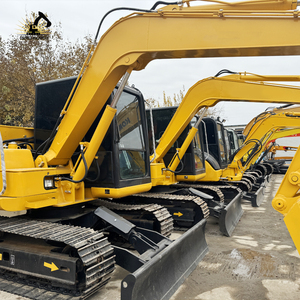 Excavatrice sur chenilles hydraulique robuste de 6000 kg, Komatsu PC60 d'occasion, pour chantier de construction - Product Image 2