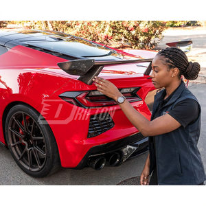 Alerón Trasero Visible Estilo 5VM de Fibra de Carbono Seca para Chevrolet Corvette C8 Stingray Z51 2020-2026 - Product Image 1