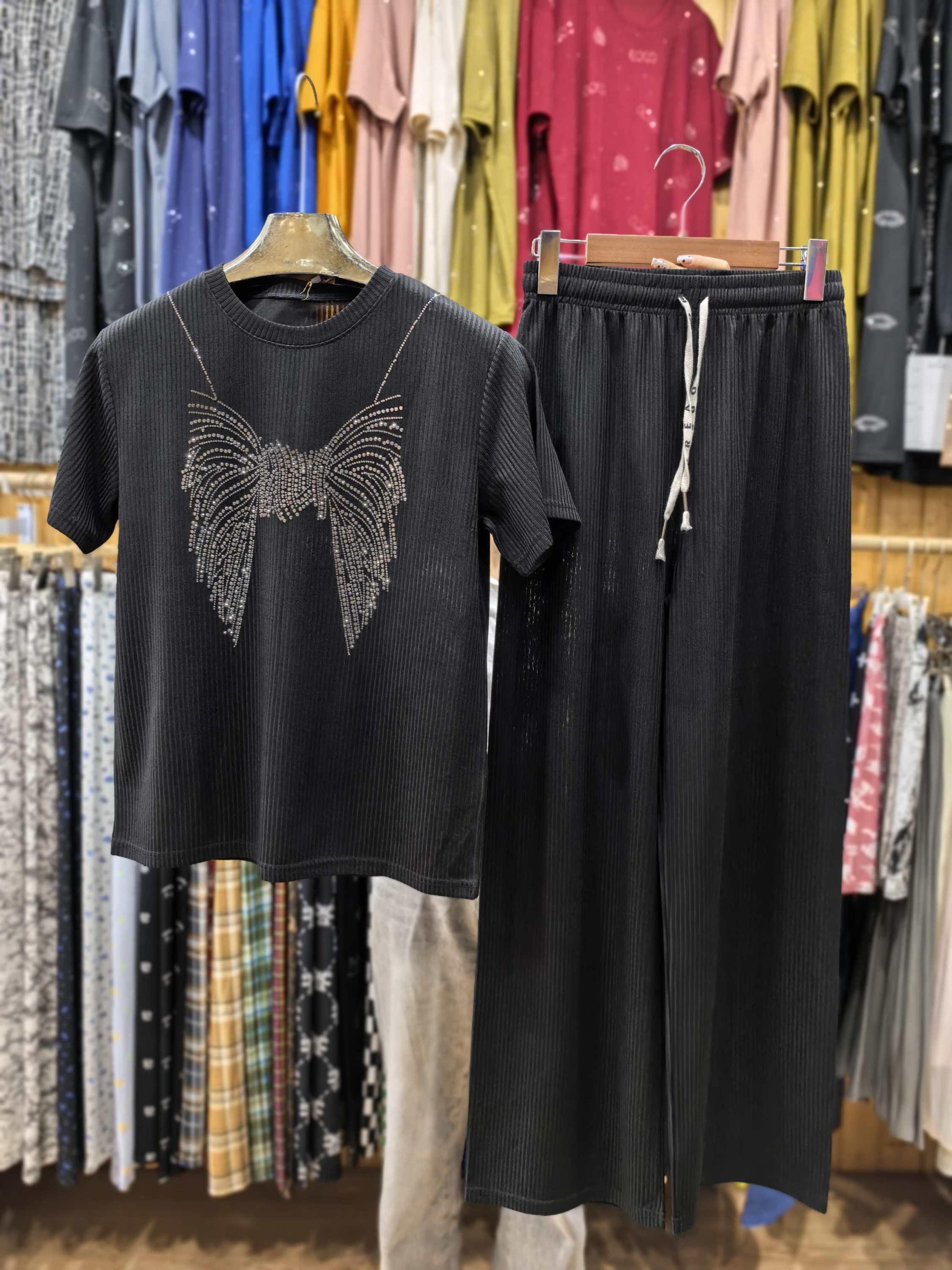 Rhinestone Butterfly Embellished Ribbed Knit Loungewear Set Women's Burgundy Short Sleeve Top & Wide Leg Pants Two-Piece Outfit · image 2