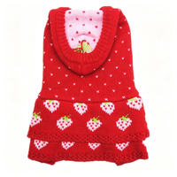 Mignon sweat à capuche pour chien motif fraise, pull rouge en tricot, jupe double couche à motif cœur, vêtements pour animaux de compagnie