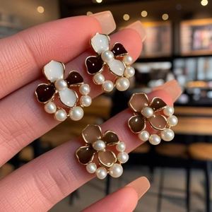 Pendientes de Botón de Aleación de Zinc con Diseño de Flor de Gardenia, Estilo Coreano, para Mujer, Ideales para Fiestas, Combinan con Todo, Temperamento Dulce - Product Image 6