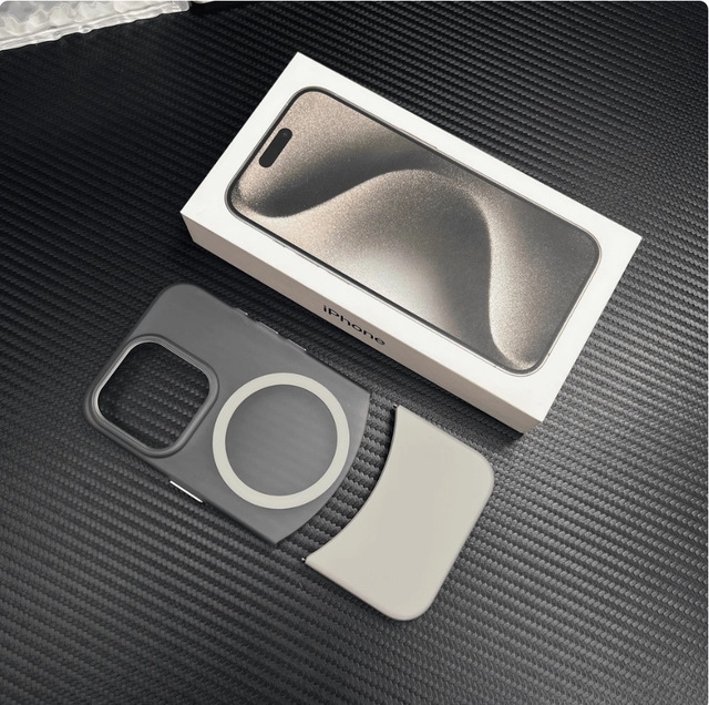Wholesale Ultra-thin Seamless Frosted Magnetic Waterproof Shockproof Heat Dissipation for 16 15 17 Pro Customized Phone Case