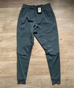 Pantaloni Sportivi da <span class=keywords><strong>Uomo</strong></span> per Attività all'Aperto, Leggeri, 100% Nylon, Senza Cuciture, in Tessuto Ice Silk, Elastici, Traspiranti e ad Asciugatura Rapida - Product Image 4