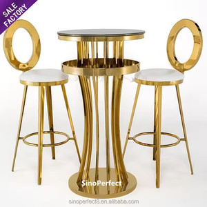 <span class=keywords><strong>Chaise</strong></span> <span class=keywords><strong>de</strong></span> <span class=keywords><strong>bar</strong></span> <span class=keywords><strong>de</strong></span> luxe en acier inoxydable <span class=keywords><strong>blanc</strong></span> <span class=keywords><strong>et</strong></span> or pour événements, banquets, mariages <span class=keywords><strong>et</strong></span> cocktails - Product Image 1