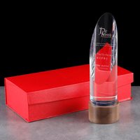 Vente en gros de cadeaux souvenirs d'usine Trophée rond en bois de verre cristal Plaques trophée en bois de sublimation personnalisée