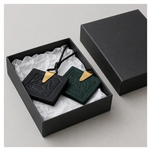 Grosir Gantungan Parfum Mobil Kulit, Aroma Tahan Lama, Logo Custom, Isi Ulang, OEM ODM, Pesanan Massal - Product Image 2