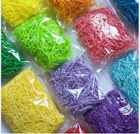 10 Gramm/50 Gramm pro Beutel Dekorative bunte Verpackung Raffia-Papiers chnitzel für Geschenkbox-Verpackungen