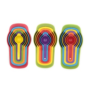Cucharas y tazas medidoras <span class=keywords><strong>de</strong></span> plástico coloridas para hornear y usar en la cocina Juego <span class=keywords><strong>de</strong></span> herramientas <span class=keywords><strong>de</strong></span> medición esenciales - Product Image 1