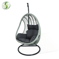 Fulin 2023 Vente en gros d'usine de balançoire bon marché mobilier d'extérieur chaise œuf chaise en rotin de loisirs en osier avec coussin