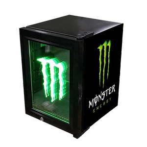 Mini refrigerador Monster Energy con luz LED - Enfriamiento definitivo