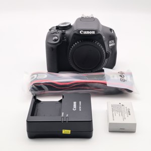 Appareil photo reflex numérique d'occasion 99% <span class=keywords><strong>NEUF</strong></span> <span class=keywords><strong>600D</strong></span> demi-format 1080P Full HD avec objectif EF-S 18-55mm F3.5-5.6 IS - Product Image 1
