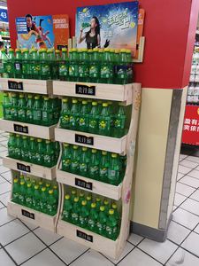 ชั้นวางแสดงบนพื้นไม้มีสไตล์ตู้เก็บของที่เก็บของแขวนโชว์สไตล์หรูหรา - Product Image 5