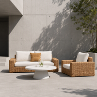 Ensemble de canapés d'extérieur en rotin PE de luxe moderne, meubles de salon en osier tressé à la main avec table basse ronde pour villa et jardin
