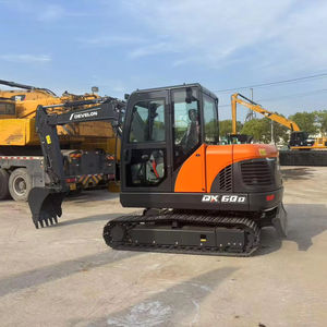 Doosan DX60 Excavadora sobre orugas Corea del Sur Usado DEVELON Buen estado Venta caliente 6 Ton Peso operativo Motor Gear Bearing - Product Image 1