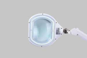Lampada LED Multifunzionale con Lente d'Ingrandimento 5X e Morsetto, Personalizzata, Luce a LED Ingrandente per Estetica, Unghie, Cucito, Fossili e Campioni - Product Image 5