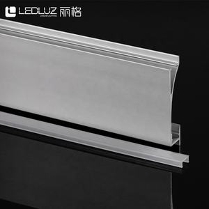 <span class=keywords><strong>Profilé</strong></span> de plinthe <span class=keywords><strong>LED</strong></span> encastré pour éclairage commercial d'<span class=keywords><strong>escalier</strong></span> et de mur, largeur de 10mm, aluminium argenté, couverture diffuse - Product Image 5