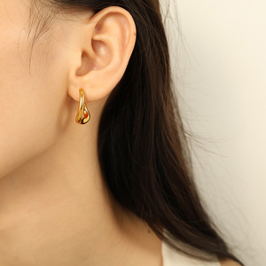 Geometric Minimalist C-Shaped Hoop Earrings 18K Gold Plated <b>Titanium</b> Steel Trendy Fashion Jewelry - Product Image 4