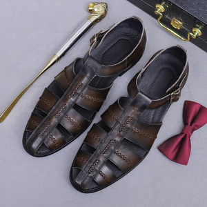 Sandales d'été classiques rétro en cuir de vache véritable pour hommes, antidérapantes, à bout fermé, avec fermoir et découpes, style décontracté chic - Product Image 3