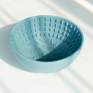 Nuovo creativo cane Slow Food ciotola in Silicone leccando piatto leccata ciotola Shake gatto paffuto giocattoli - Product Image 5