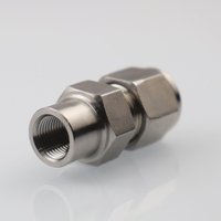 Connecteur rapide à quatre voies en laiton nickelé mâle 9,52 mm (1/8 po) haute pression pour systèmes de brumisation et d'atomisation de tuyaux PE