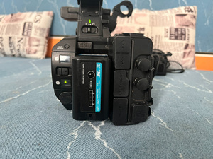 กล้องวิดีโอ Sony PXW-Z190 ระดับไฮเอนด์ ความละเอียด 4K ซูม 25 เท่า สำหรับถ่ายทอดสด - Product Image 3