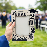 Marco de Fotos Conmemorativo para Graduación 2026, Decoración de Escritorio con Borla y Diseño Hueco con Impresión UV, para Secundaria y Universidad