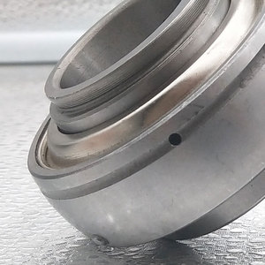 Rodamiento Esférico de Doble Hilera UC322 UC324 UC326 UC328, Rodamiento de Acero para Uso en Plantas de Fabricación - Product Image 1