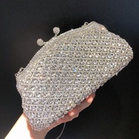 Pochette de soirée SOLING en cuir véritable faite à la main, motif diamant métallique ajouré, entièrement ornée de cristaux, sac de soirée transfrontalier