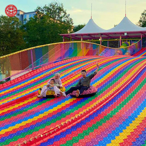 Nouvelle Glissade Arc-en-ciel en Plastique pour l'extérieur, Glissade Sèche Colorée pour Parc d'Attractions et d'Aventure - Vente Flash - Product Image 5