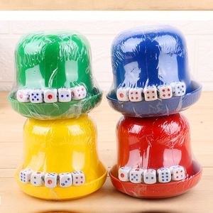 Ensemble de jeu de dés colorés en plastique 6 pièces pour KTV, bar, casino, jeu de société et de boisson, couleur aléatoire - Product Image 1