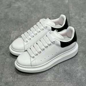 Sneakers rétro de luxe pour hommes, chaussures de marche de haute qualité pour femmes, marque de mode, imperméables et adaptées à la saison hivernale - Product Image 5