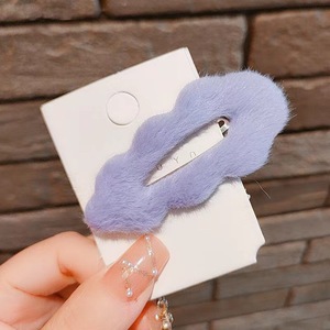 Lindos pasadores de pelo de felpa para niños, horquillas de pelo BB de piel sintética de visón para flequillo lateral, accesorios geométricos para el cabello para la parte trasera de la cabeza - Product Image 5