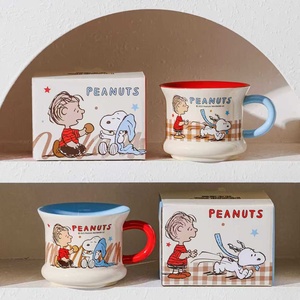 Vente en gros de nouvelles tasses à café de style dessin animé, tasses à eau en céramique gravées mignonnes - Product Image 1