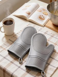 Gant de four en silicone imprimé résistant à la chaleur, flexible, doux, matelassé, avec revêtement antidérapant, pour la cuisson et la pâtisserie - Product Image 1