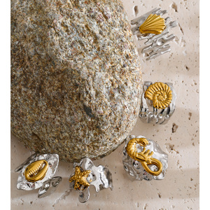 Anelli JINYOU 4589 in acciaio inossidabile bicolore oro e argento, a tema nautico oceano, con conchiglie e stelle marine irregolari. - Product Image 5