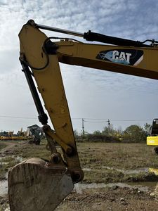 Excavadora de cadenas Cat315D 2022 usada, 15 toneladas, equipo de movimiento de tierras y minería, caja de cambios, capacidad de cucharón de 0.61m, 91KW, buena calidad, en venta - Product Image 2