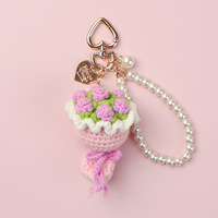 Porte-clés Bouquet de Fleurs au Crochet Fait Main Adorable avec Fermoir Cœur, Breloque de Sac avec Chaîne de Perles, Pendentif Rose Tournesol pour Femme, Cadeau de Saint-Valentin