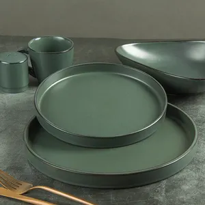 Ensemble d'assiettes en céramique pour hôtels, vente en gros d'assiettes en céramique pour restaurants, glaçure colorée, assiettes de service rondes en porcelaine